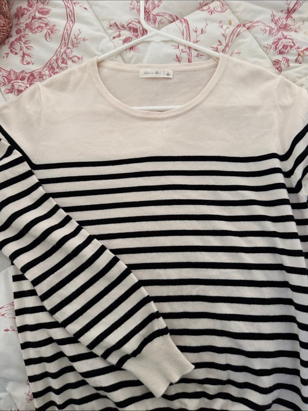 Active USA Beige Crewneck Sweater